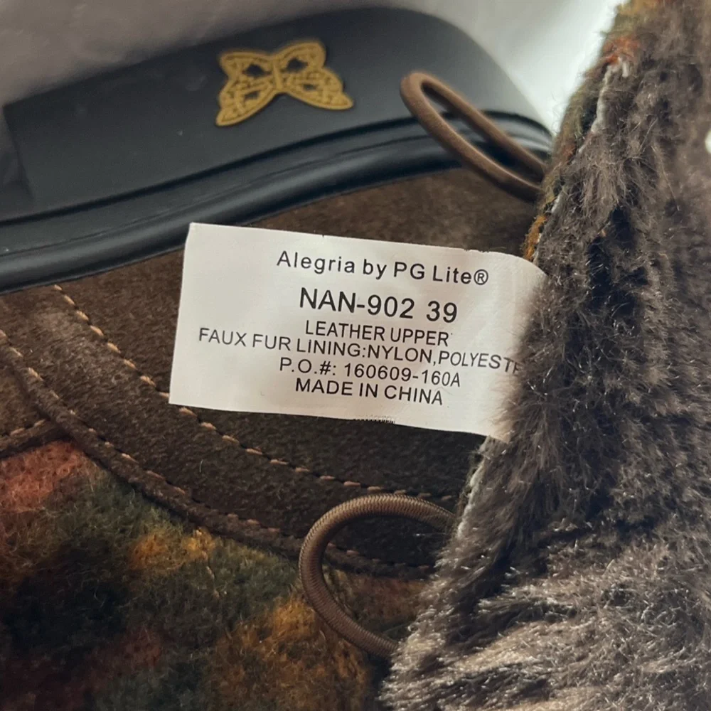 Alegria Nanook Boots Brown Suede Leather Faux Fur Lined Women Size 39 EU Cute